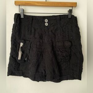 Johnny Was Shorts Women’s 2 Black Eyelet Cargo